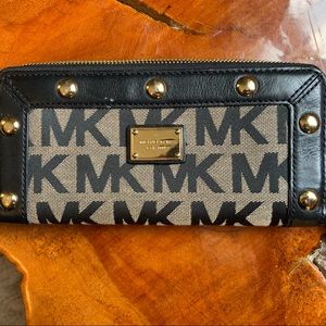 Michael Kors wallet